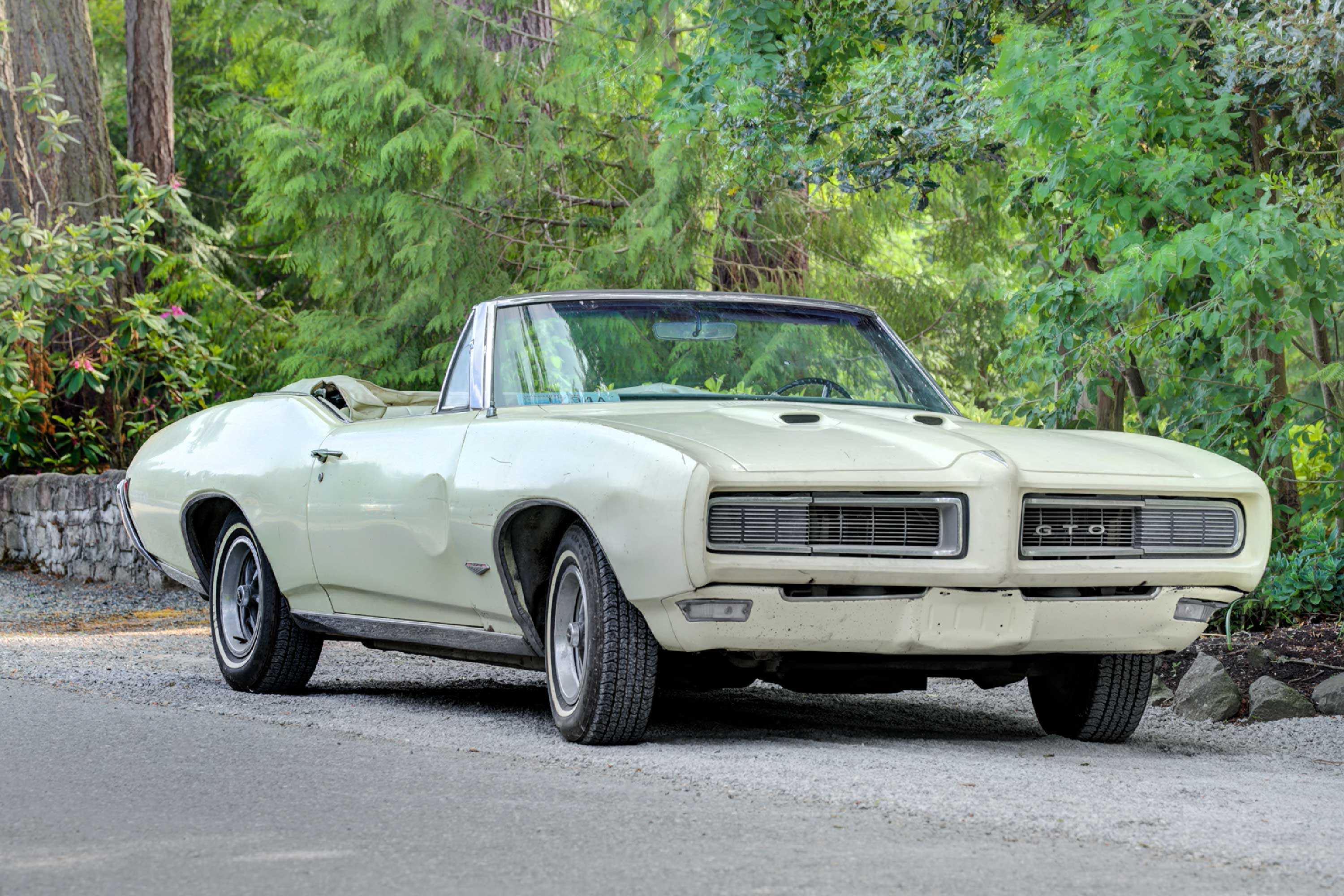 What a car, Pontiac GTO. 400 cid OHC V-8 - Paul Clark